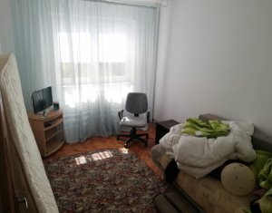 MANASTUR - Apartament 3 camere decomandat, 2 bai, zona Primaverii