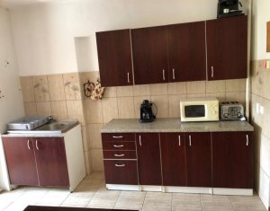 Vanzare apartament cu 3 camere, decomandat, etaj 2/8 in Marasti, Aurel Vlaicu