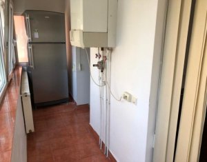 Vanzare apartament cu 3 camere, decomandat, etaj 2/8 in Marasti, Aurel Vlaicu