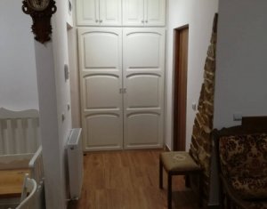 Apartment 3 rooms for sale in Floresti