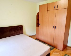 Apartament 3 camere, 80mp, 2 balcoane, 2 bai, parter peste garaj, zona Titulescu