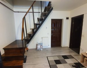 Apartament 3 camere, pe doua nivele, strada Florilor, Floresti