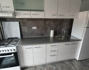 Apartament cu doua camere, strada Eroilor, Zona Profi, Floresti