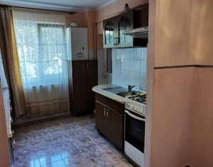 Apartament 2 camere semidecomandat, 47 mp, cu garaj si boxa, in Campia Turzii