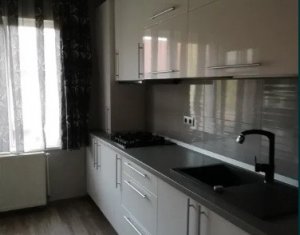 Apartament 2 camere, decomandat, situat in Floresti, zona Somesului