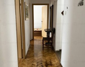 Apartment 4 rooms for sale in Cluj-napoca, zone Manastur