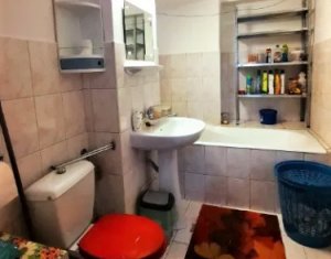 Apartament cu o camera, decomandat, 46 mp, etaj 1, zona Piata Marasti