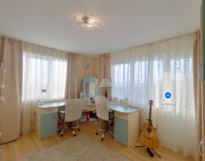 Appartement 4 chambres à vendre dans Cluj-napoca, zone Buna Ziua