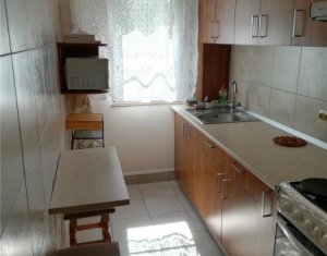 OCAZIE! Apartament cu 3 camere + balcon, zona Primaverii, Manastur