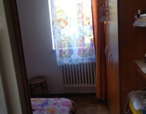 Apartament 2 camere, semidecomandat, 28 mp, etaj 3 din 4, clasic, in Gheorgheni