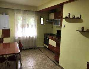 CENTRU - Apartament 4 camere, 91 mp, decomandat, 2 bai