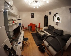 Appartement 4 chambres à vendre dans Cluj-napoca, zone Zorilor