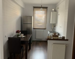 Apartament 2 camere, decomandat, situat in Floresti, zona Florilor