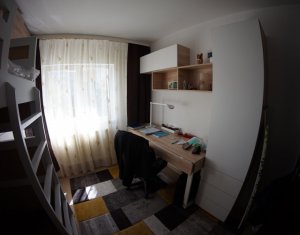 Appartement 3 chambres à vendre dans Cluj-napoca, zone Zorilor