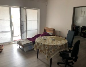 Apartment 1 rooms for sale in Floresti