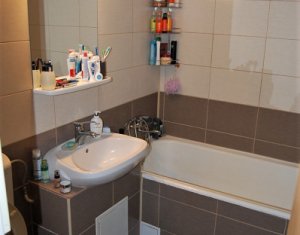 Apartament 3 camere, decomandat, 67 mp, etaj 4 din 4, zona Piata Marasti