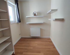 Appartement 4 chambres à vendre dans Cluj-napoca, zone Centru