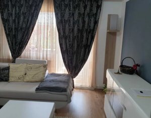 Apartament 4 camere decomandat, etaj intemediar, Intre Lacuri