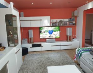 Apartament 4 camere decomandat, etaj intemediar, Intre Lacuri