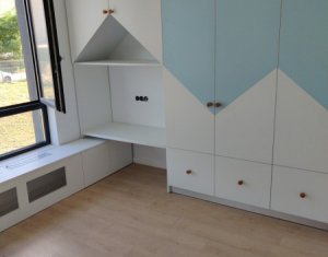 Appartement 3 chambres à vendre dans Cluj-napoca, zone Intre Lacuri