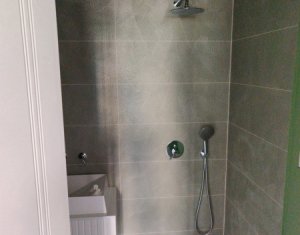 Appartement 3 chambres à vendre dans Cluj-napoca, zone Intre Lacuri