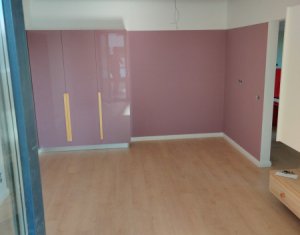 Appartement 3 chambres à vendre dans Cluj-napoca, zone Intre Lacuri