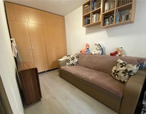 Apartament 3 camere, zona strazii Bucegi, Manastur, pret avantajos