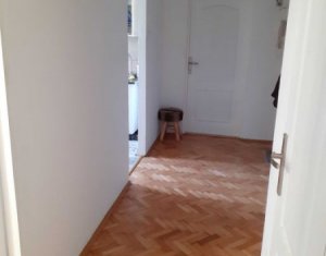 Apartament decomandat in zona semicentrala,53 mp plus balcon,etaj 4/10