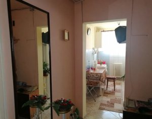 Apartament 2 camere decomandat, etaj intermediar, zona Piata Flora, Manastur