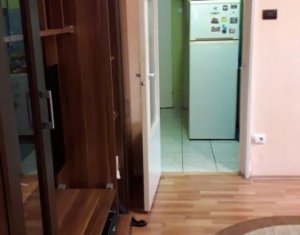 Apartament 3 camere, zona strazii Bucegi, Manastur, pret avantajos