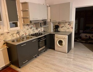 Apartament la casa, 35 mp, curte comuna, zona strazii Paris