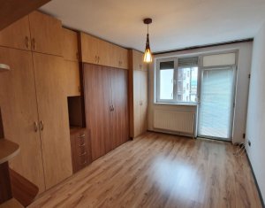 Appartement 3 chambres à vendre dans Floresti