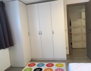 Zona ZORILOR-EUROPA - Apartament de 4 camere, 80 mp, terasa 60 mp, parcare, boxa