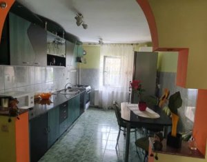 Apartament cu 4 camere, zona Marasti