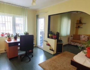 Apartament cu 4 camere, zona Marasti