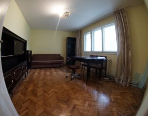 Apartament cu 3 camere, decomandat, 65 mp, Manastur, zona Flora