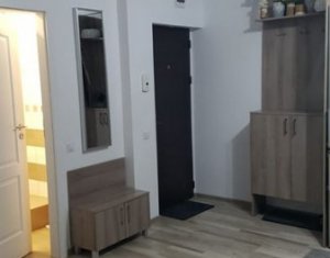 Apartament 2 camere, etaj intermediar, zona Auchan