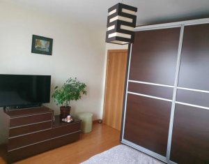 Zona Campului Apartament 3 camere in bloc tip vila, 100mp+2 balcoane, parcare