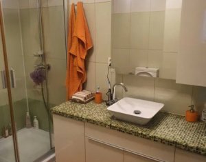 Zona Campului Apartament 3 camere in bloc tip vila, 100mp+2 balcoane, parcare