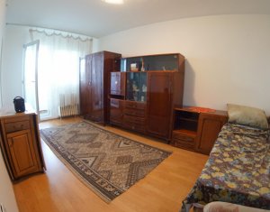 Apartament tip garsoniera, balcon inchis, parter inalt, parcare,ideal investitie