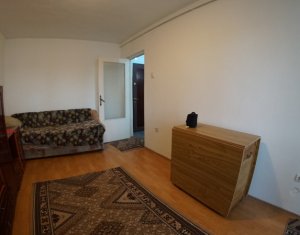 Apartament tip garsoniera, balcon inchis, parter inalt, parcare,ideal investitie