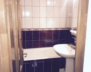 Appartement 4 chambres à vendre dans Cluj-napoca, zone Marasti