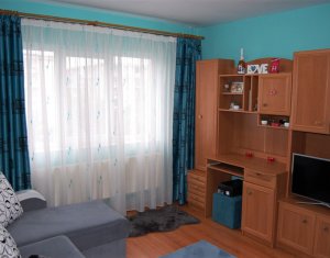 Apartament 2 camere, decomandat, finisat, etaj 3, Intre Lacuri