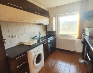 Apartament cu doua camere, semidecomandat, Stejarului