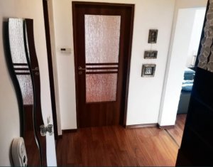 Apartment 2 rooms for sale in Floresti