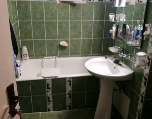 Apartament 3 camere, decomandat, 65 mp, parter, parcare, Zorilor, zona Viilor