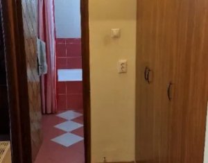 Appartement 3 chambres à vendre dans Cluj-napoca, zone Manastur