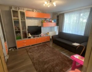 Apartament 2 camere, decomandat, cu gradina, situat in Floresti, zona Eroilor