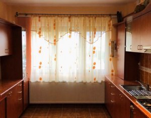 Appartement 3 chambres à vendre dans Cluj-napoca, zone Zorilor