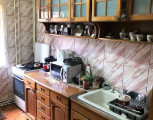 Apartament 4 camere, decomandat, 78 mp, etaj 2, in Grigorescu